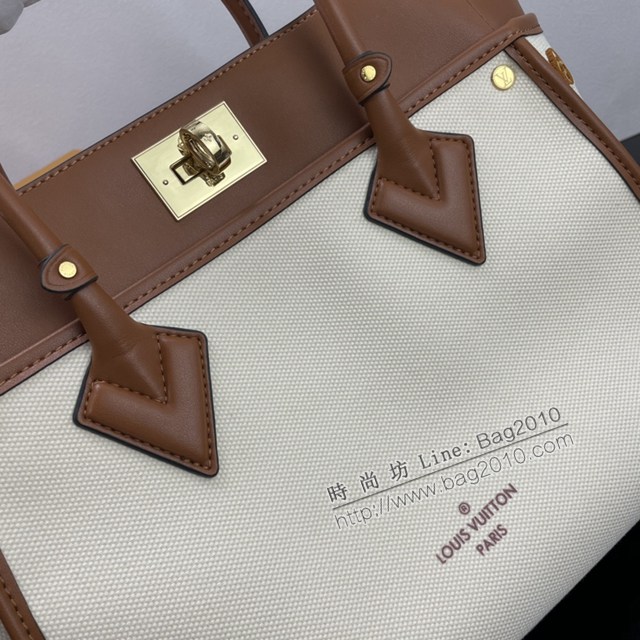 Lv路易威登2023專櫃新款On My Side小號手袋 LV帆布拼皮手提肩背女包 M22191 ydh5161